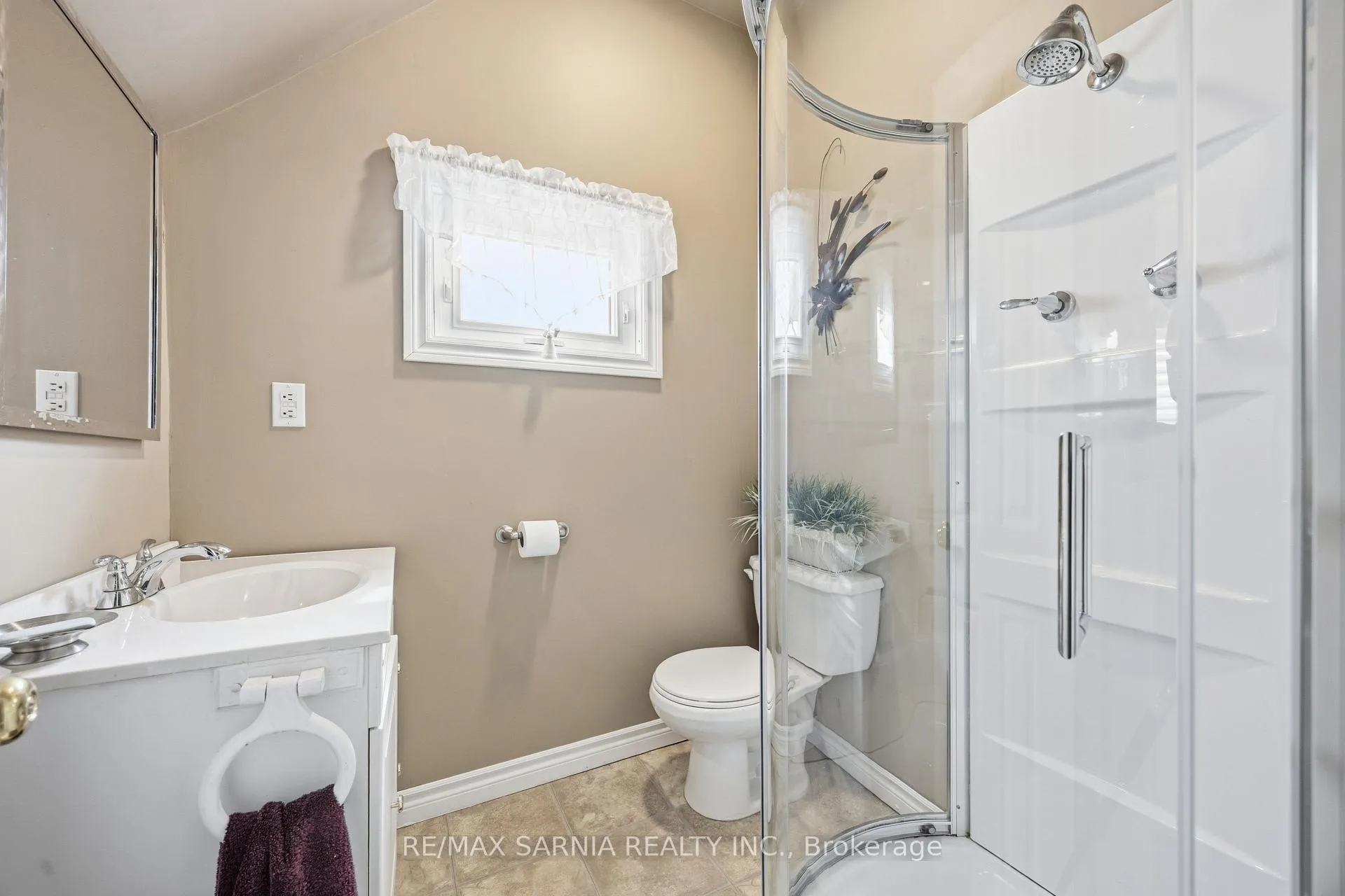 Photo 26 of 173 Paget Street, St. Clair — HOMEH