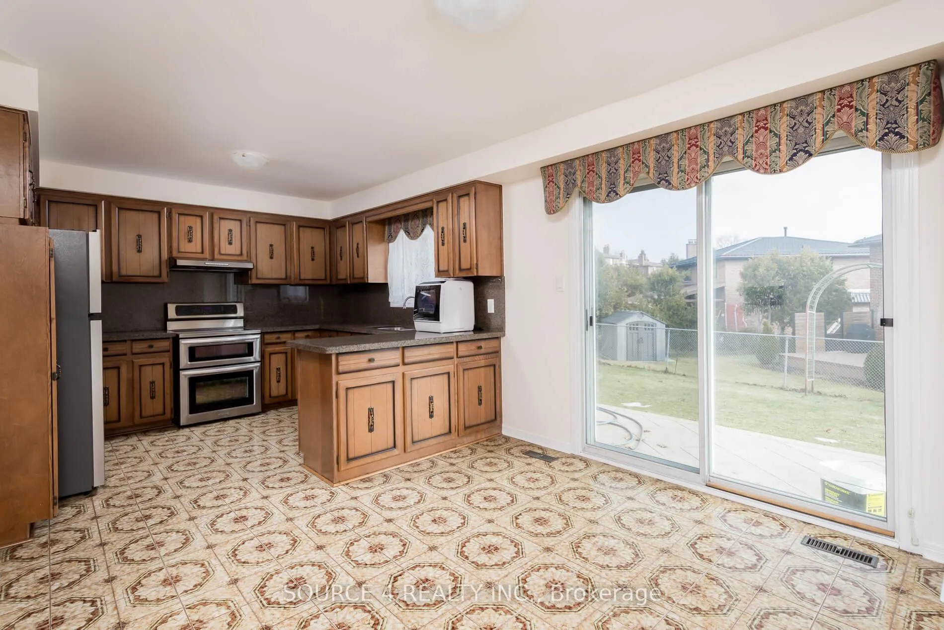 Photo 6 of 33 Princeton Terrace, Brampton, Northgate — HOMEH