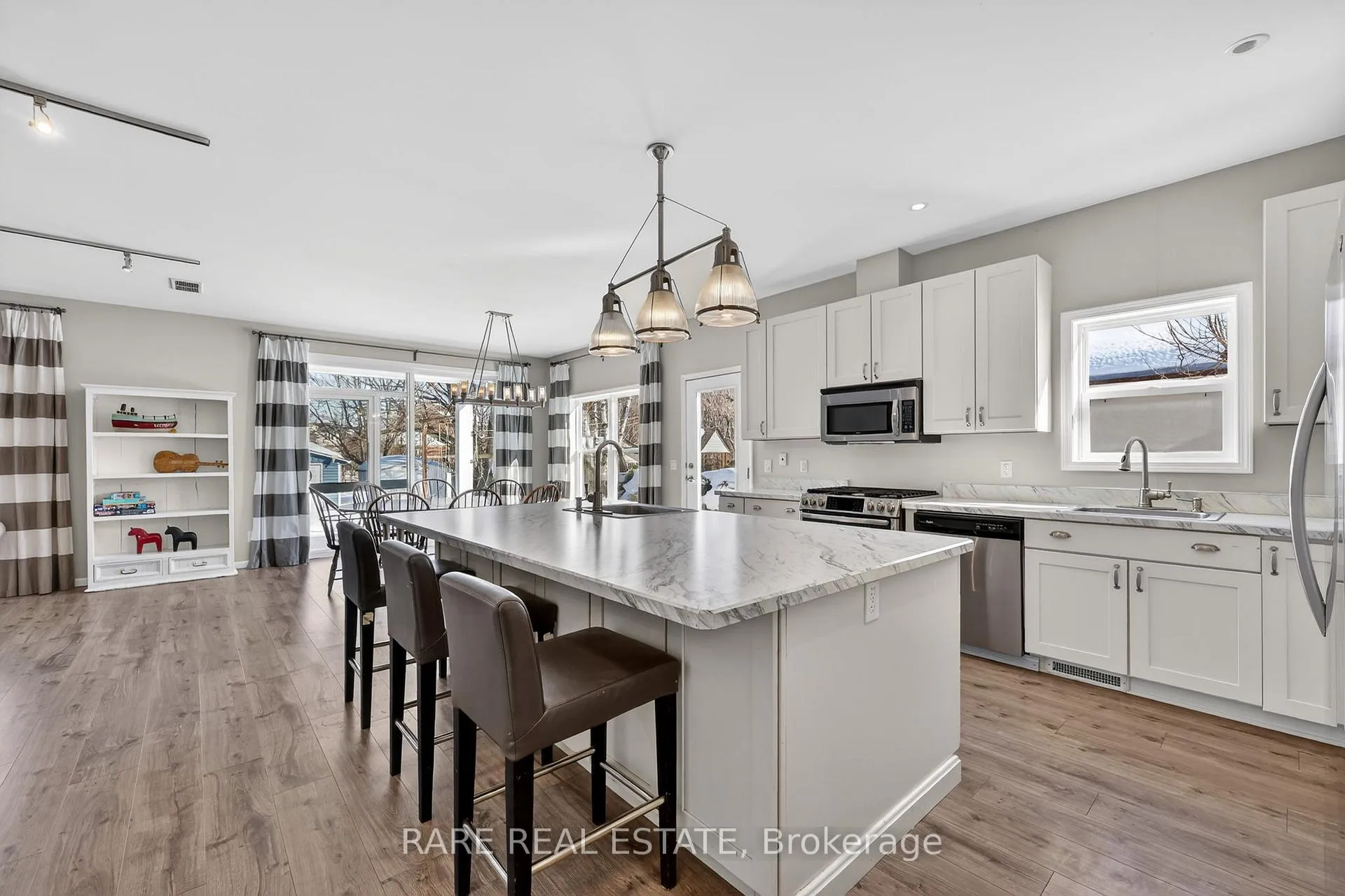 Photo 28 of 1231 Temple Avenue, Innisfil, Rural Innisfil — HOMEH
