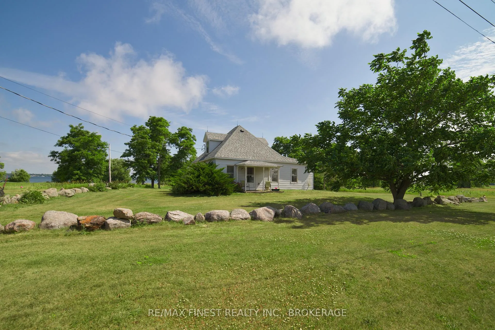 Photo 54 of 10 Front Road, Loyalist, Lennox and Addington - South — HOMEH