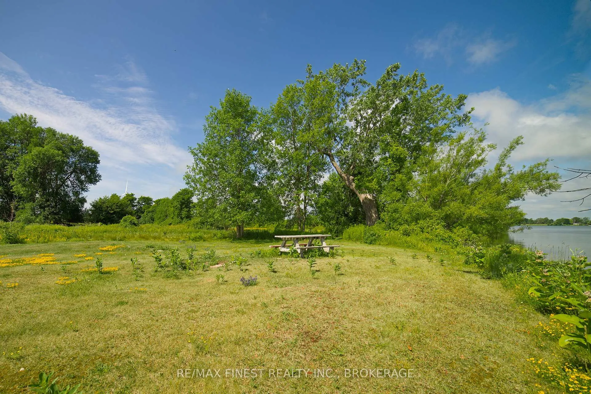 Photo 61 of 10 Front Road, Loyalist, Lennox and Addington - South — HOMEH