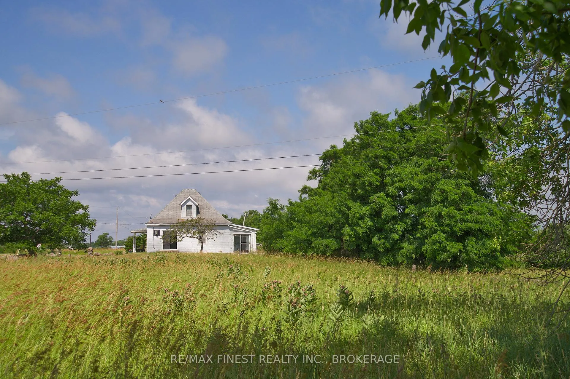 Photo 27 of 10 Front Road, Loyalist, Lennox and Addington - South — HOMEH