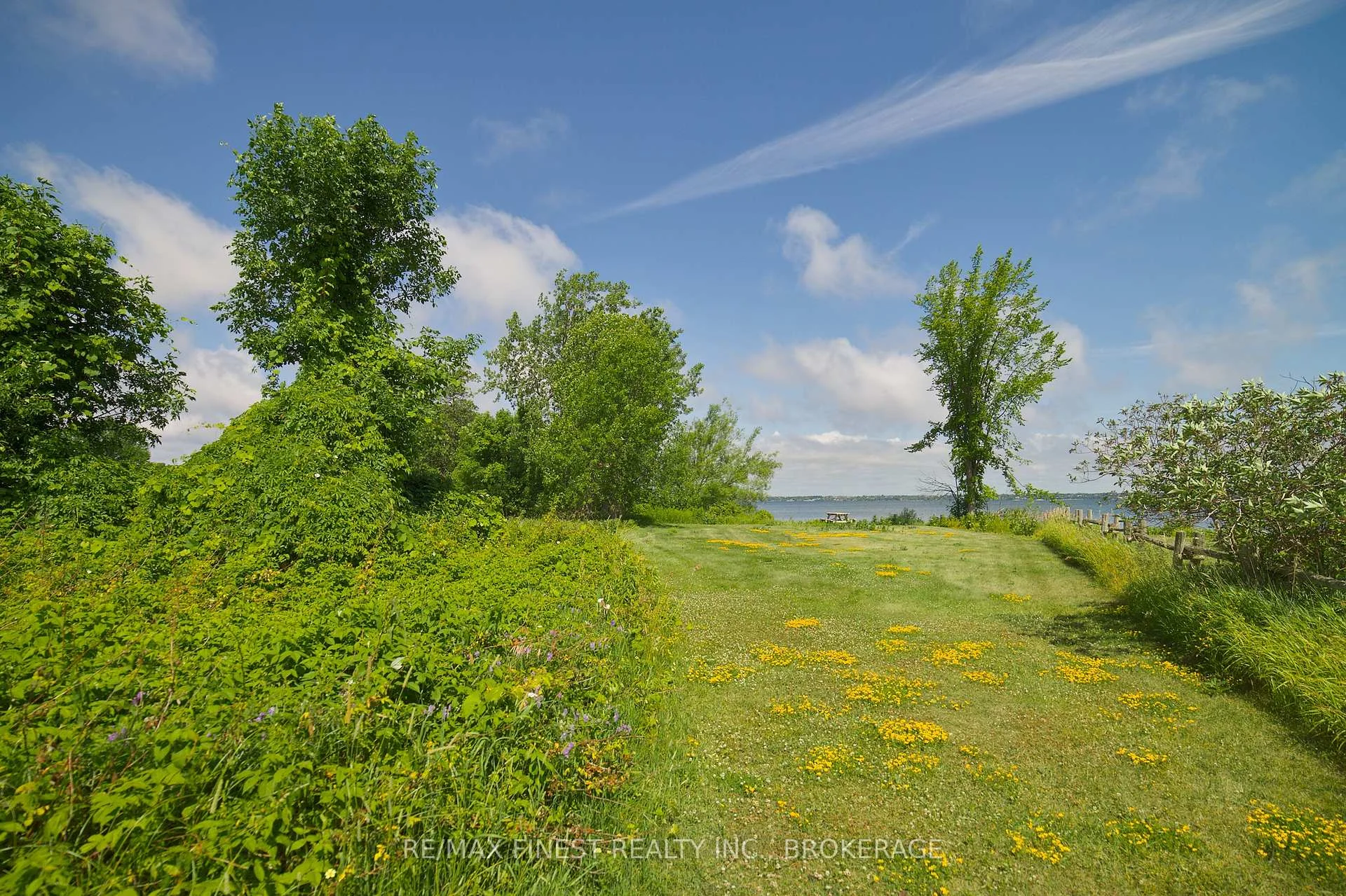 Photo 68 of 10 Front Road, Loyalist, Lennox and Addington - South — HOMEH
