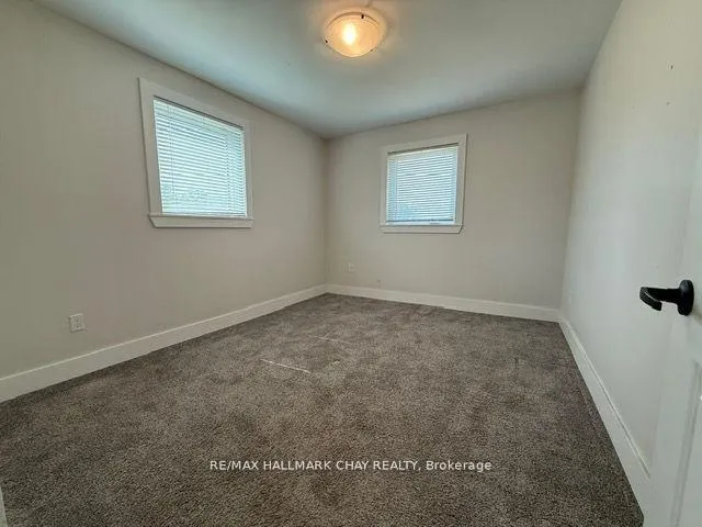 Photo 10 of Unit B, 893B Frederick Street, Innisfil, Rural Innisfil — HOMEH