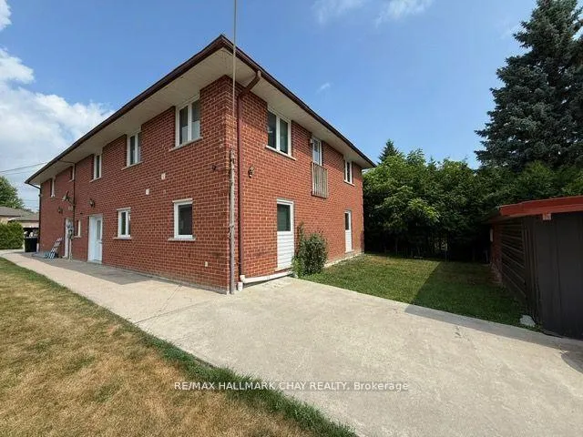 Photo 16 of Unit B, 893B Frederick Street, Innisfil, Rural Innisfil — HOMEH