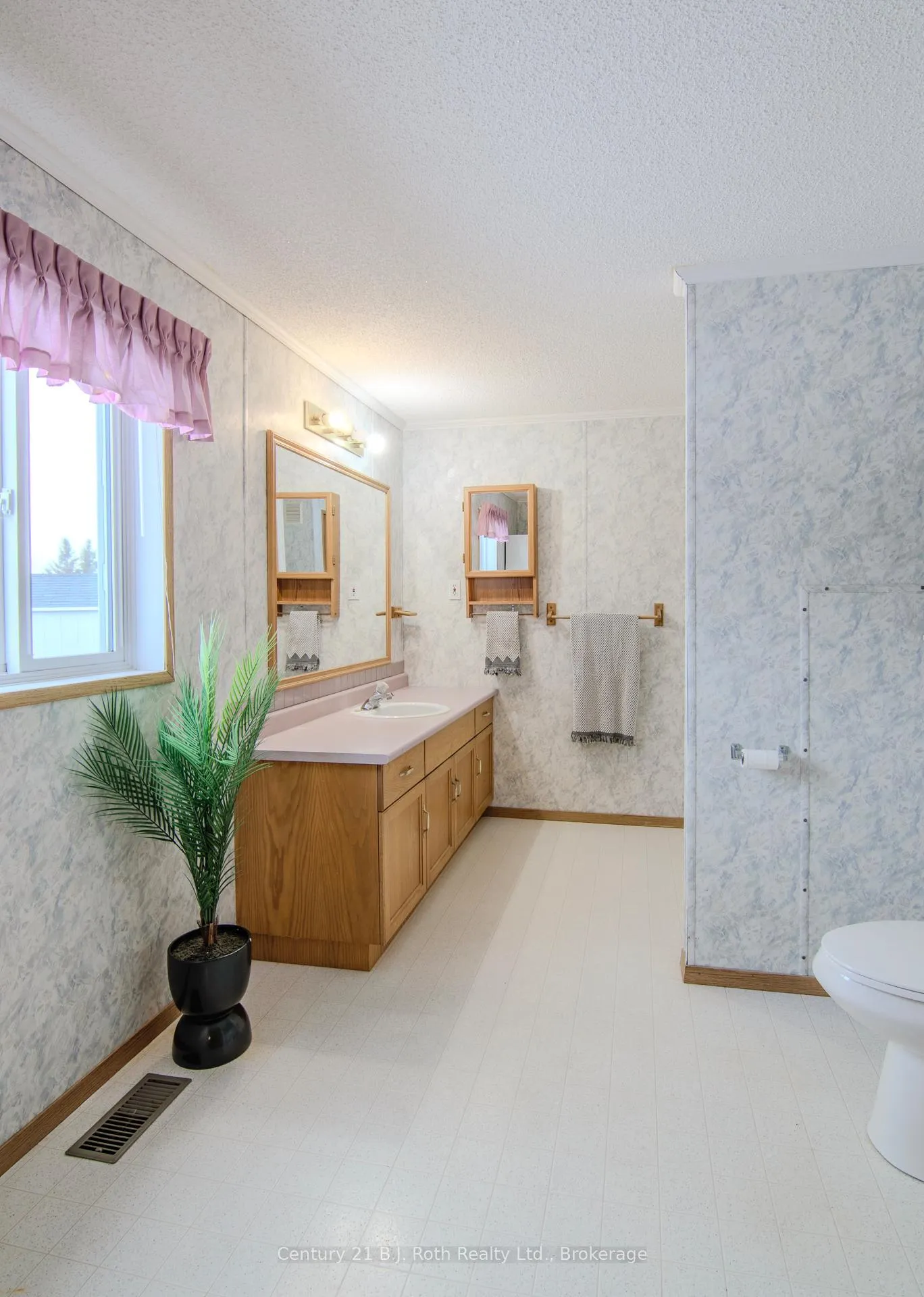 Photo 13 of 4106 Lynn Street, Severn, Rural Severn — HOMEH