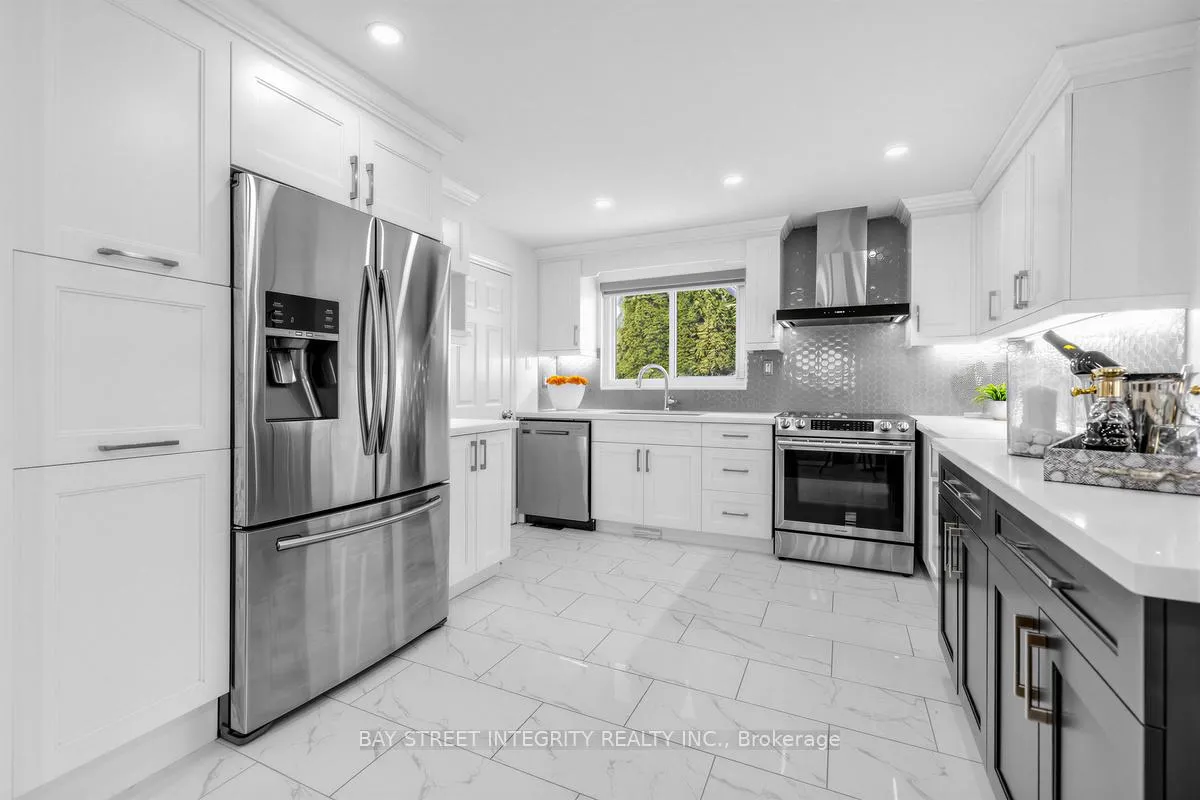 Photo 6 of 157 Orchard Heights Boulevard, Aurora, Aurora Heights — HOMEH