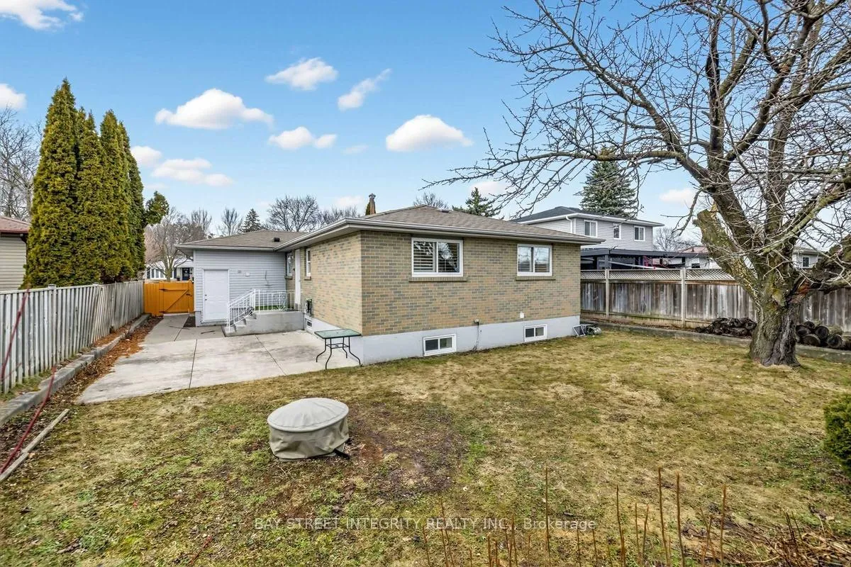 Photo 27 of 157 Orchard Heights Boulevard, Aurora, Aurora Heights — HOMEH