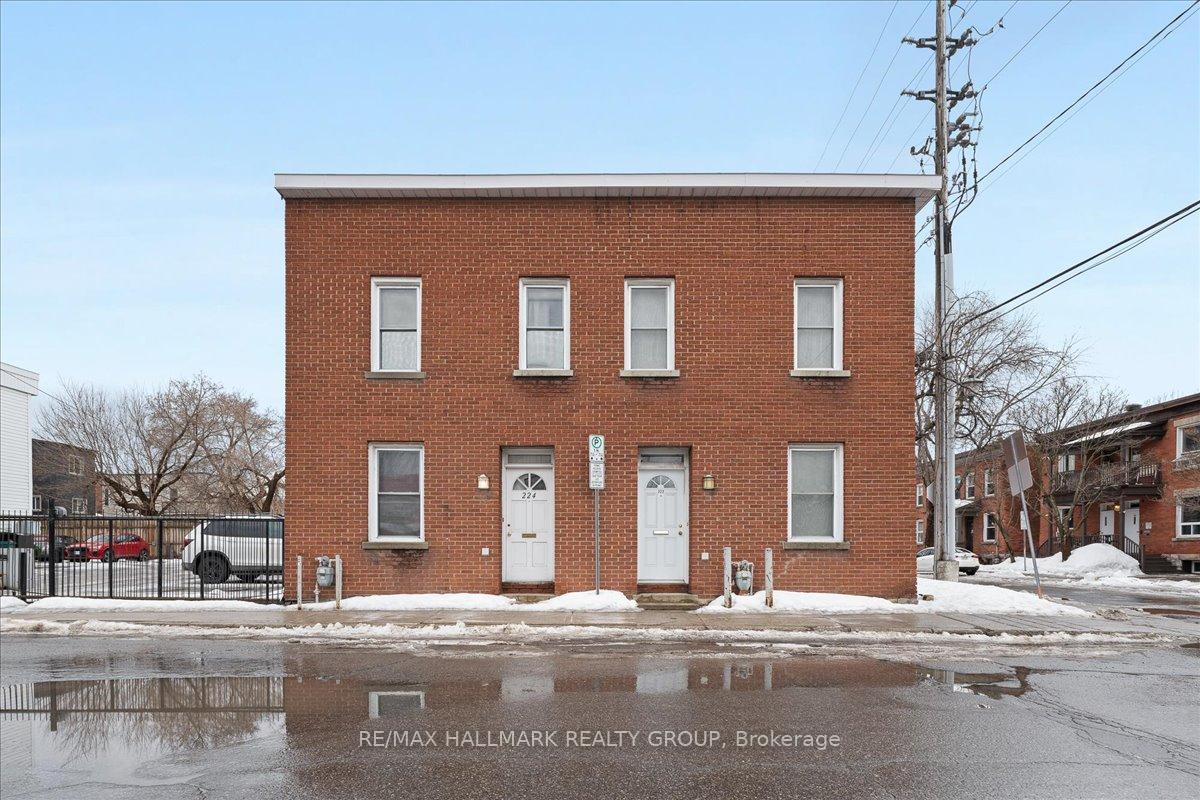 Front of 222 Cumberland Street