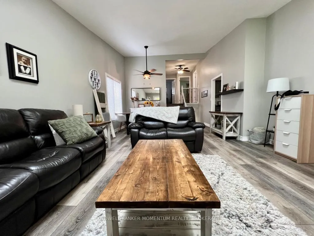 Photo 7 of 3933 Vineyard Crescent, Lincoln, Lincoln-Jordan/Vineland — HOMEH