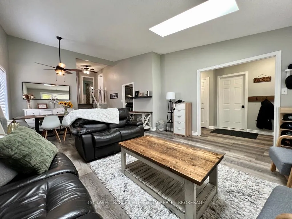Photo 8 of 3933 Vineyard Crescent, Lincoln, Lincoln-Jordan/Vineland — HOMEH