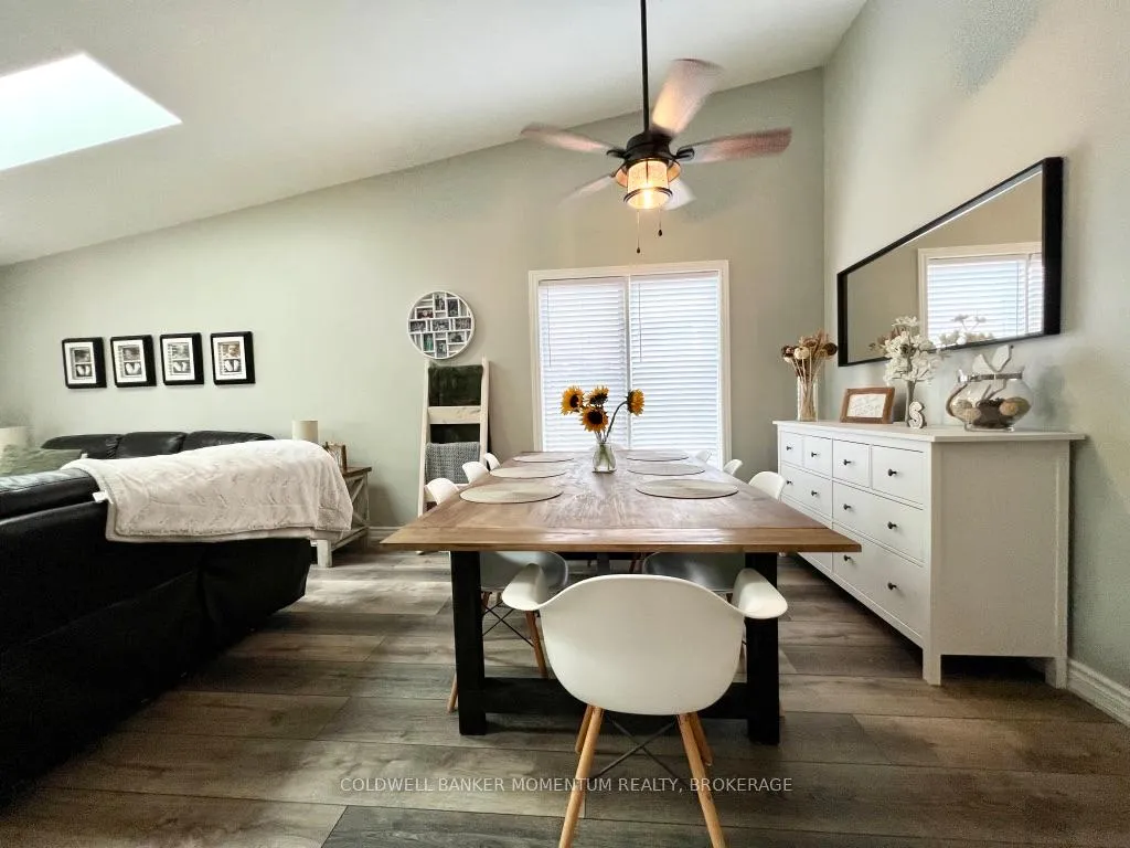 Photo 9 of 3933 Vineyard Crescent, Lincoln, Lincoln-Jordan/Vineland — HOMEH
