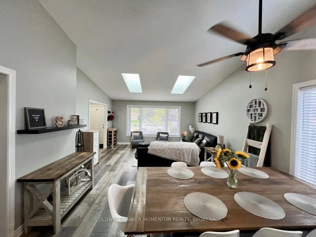 Photo 11 of 3933 Vineyard Crescent, Lincoln, Lincoln-Jordan/Vineland — HOMEH
