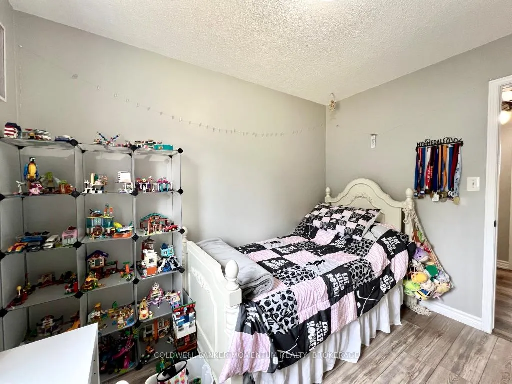 Photo 26 of 3933 Vineyard Crescent, Lincoln, Lincoln-Jordan/Vineland — HOMEH