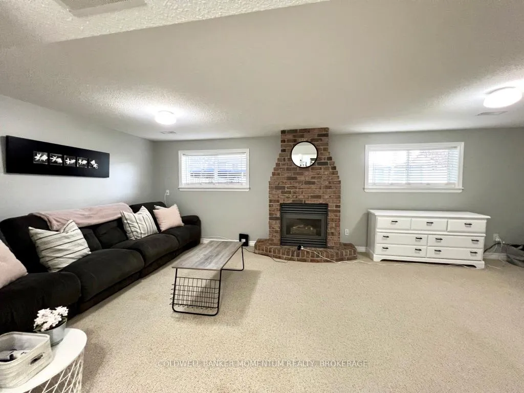 Photo 27 of 3933 Vineyard Crescent, Lincoln, Lincoln-Jordan/Vineland — HOMEH