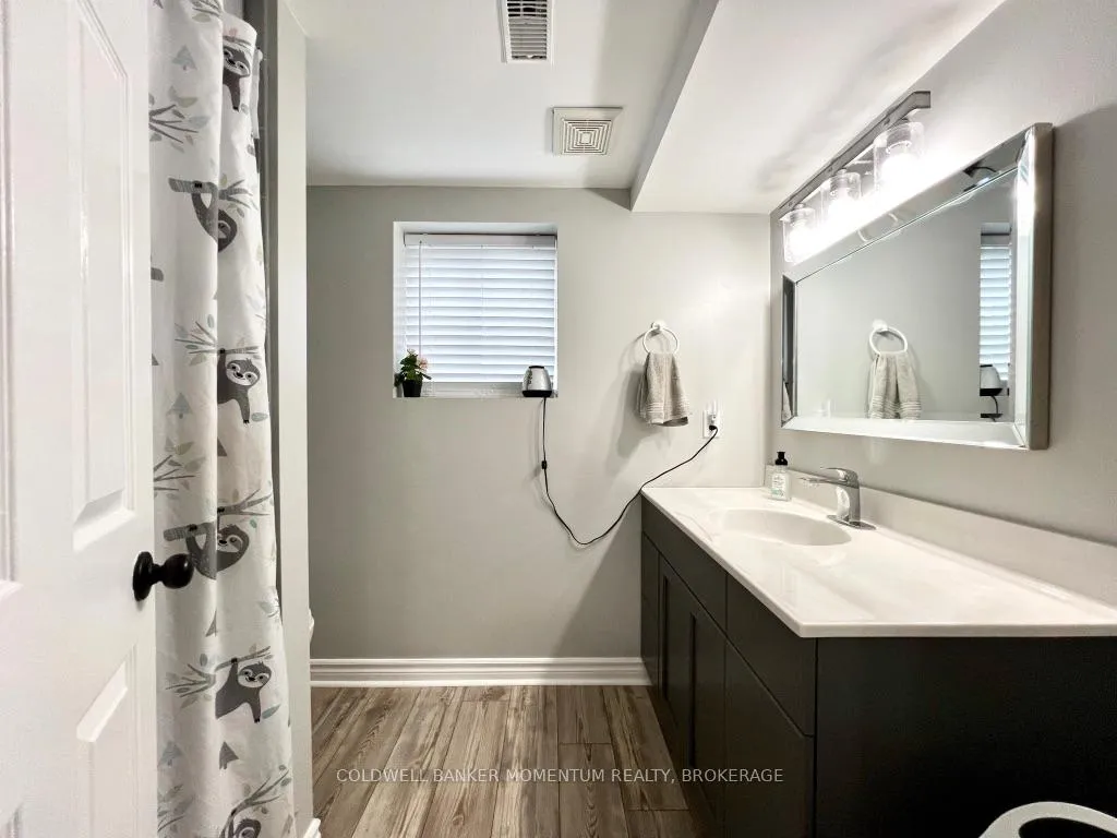 Photo 33 of 3933 Vineyard Crescent, Lincoln, Lincoln-Jordan/Vineland — HOMEH
