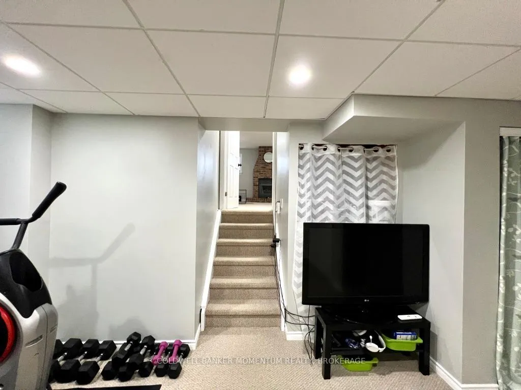 Photo 35 of 3933 Vineyard Crescent, Lincoln, Lincoln-Jordan/Vineland — HOMEH