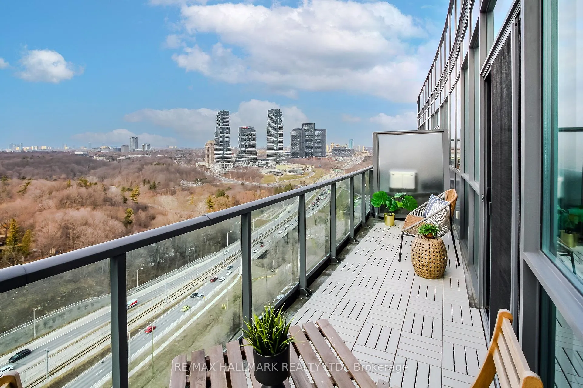 Photo 21 of Unit PH2, 35 Brian Peck Crescent, Toronto, Thorncliffe Park — HOMEH