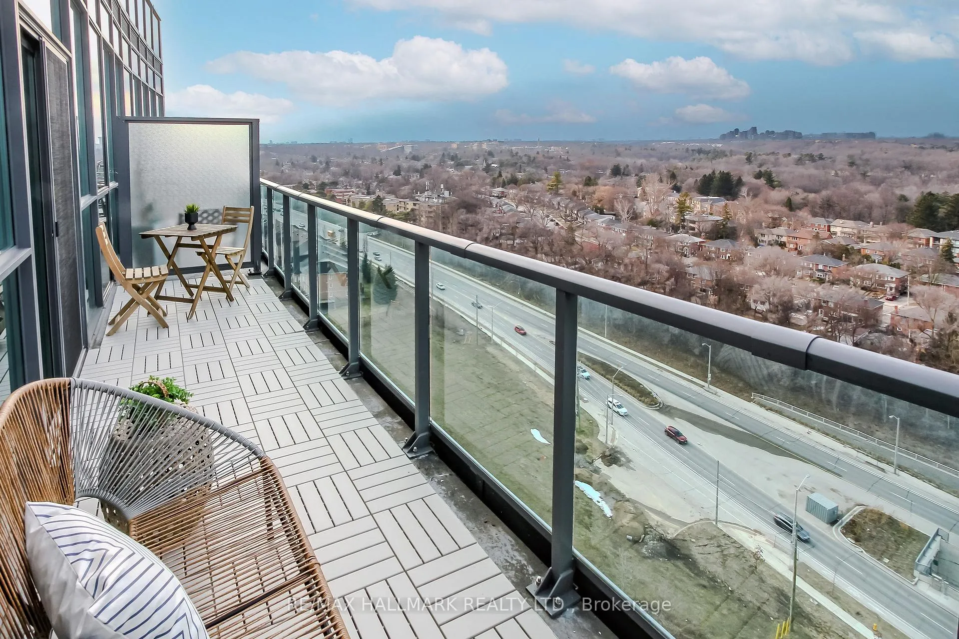 Photo 23 of Unit PH2, 35 Brian Peck Crescent, Toronto, Thorncliffe Park — HOMEH