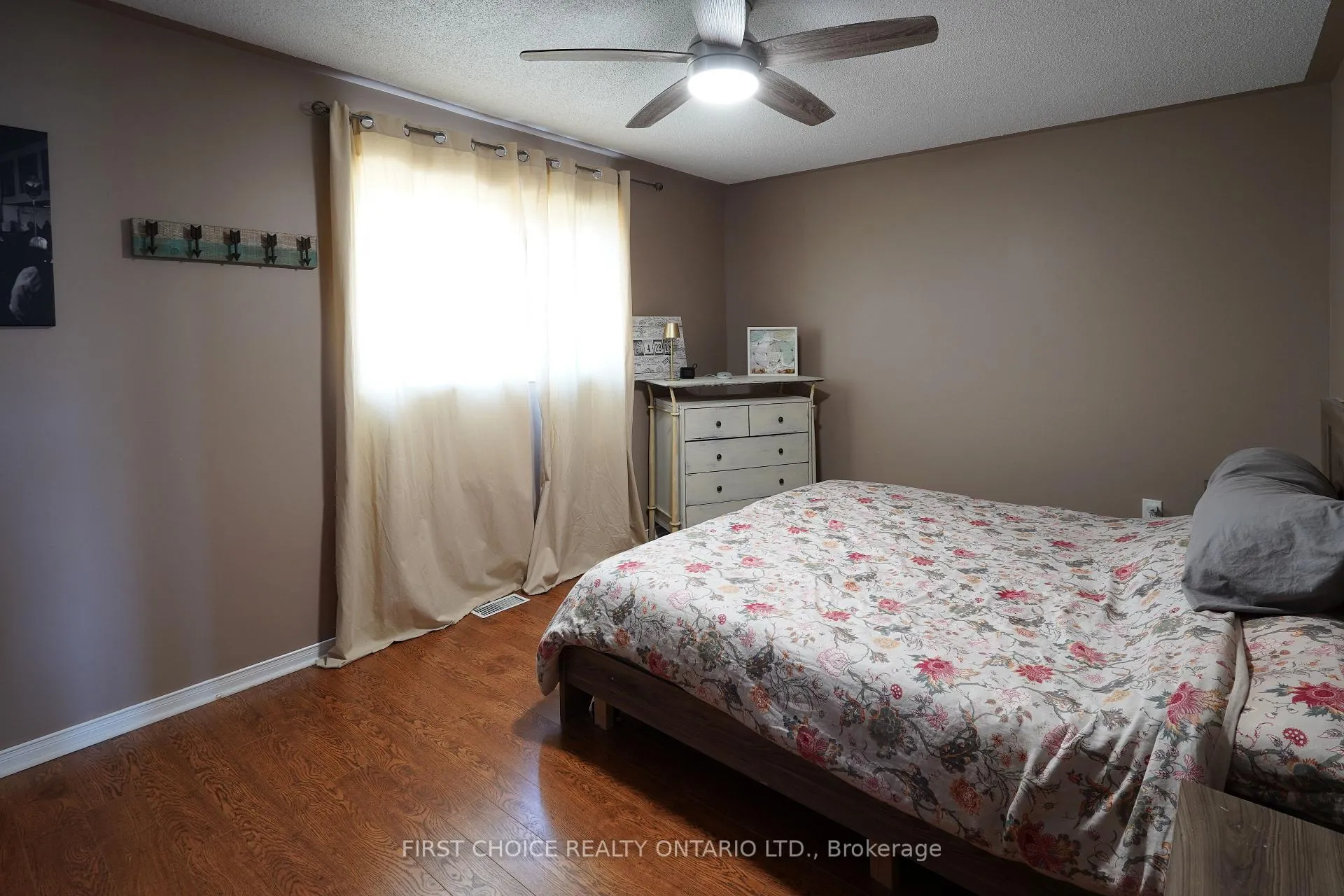 Photo 21 of 42 Gunning Crescent, New Tecumseth, Tottenham — HOMEH