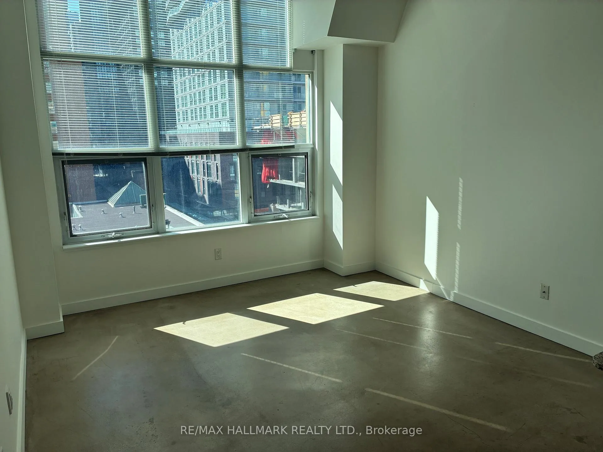 Photo 5 of Unit 404, 135 Dalhousie Street, Toronto, Church-Yonge Corridor — HOMEH