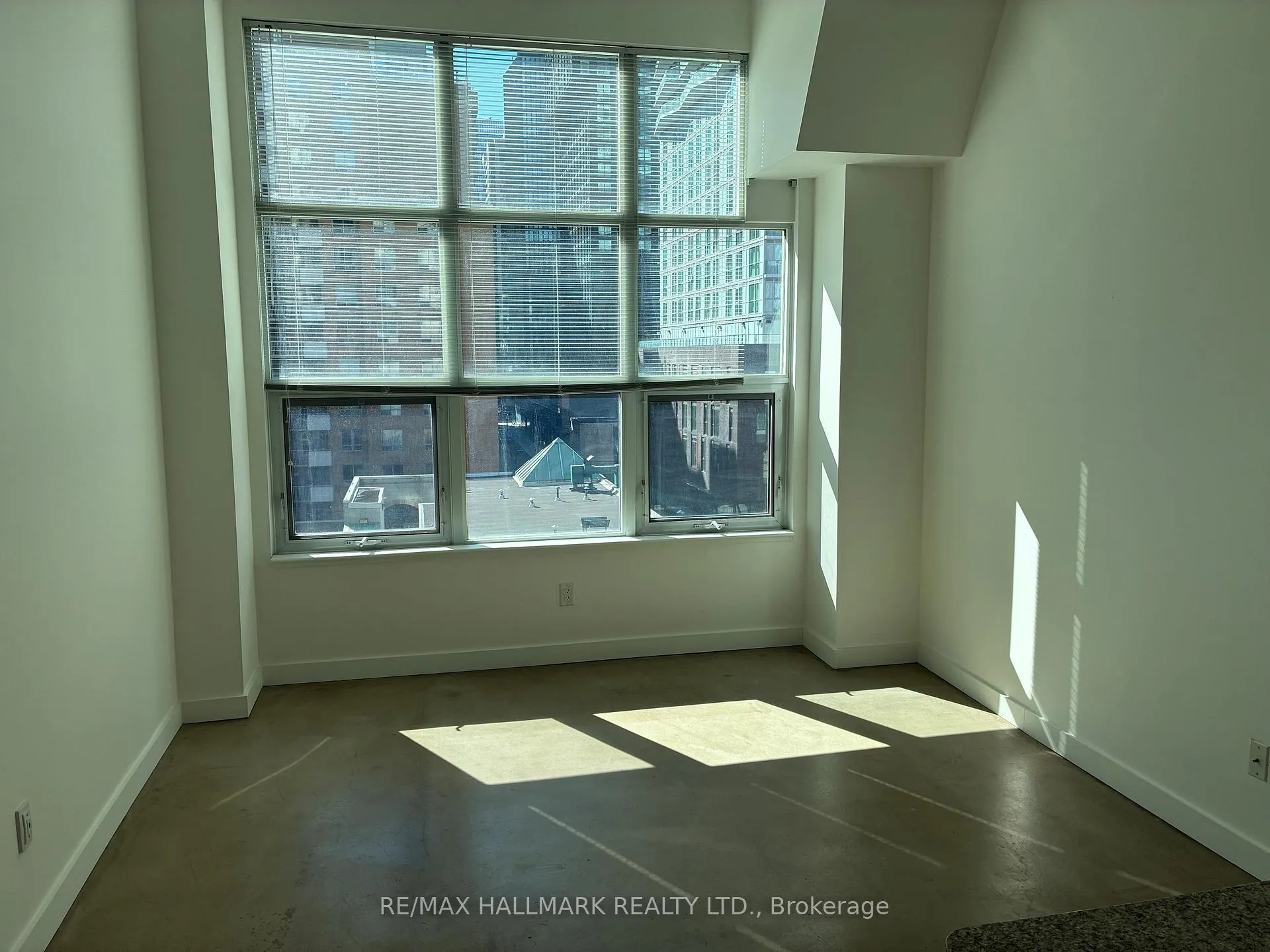 Photo 6 of Unit 404, 135 Dalhousie Street, Toronto, Church-Yonge Corridor — HOMEH