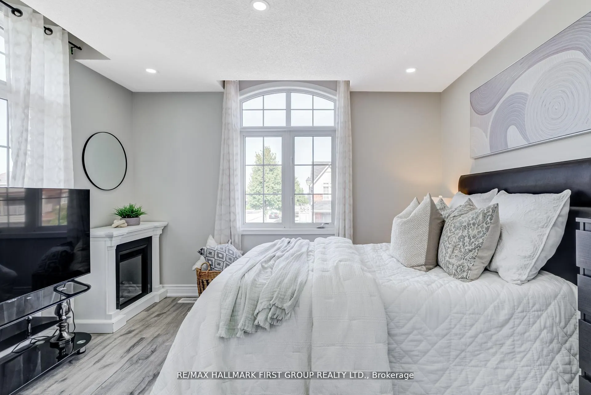 Photo 22 of 35 Elliottglen Drive, Ajax, Northeast Ajax — HOMEH