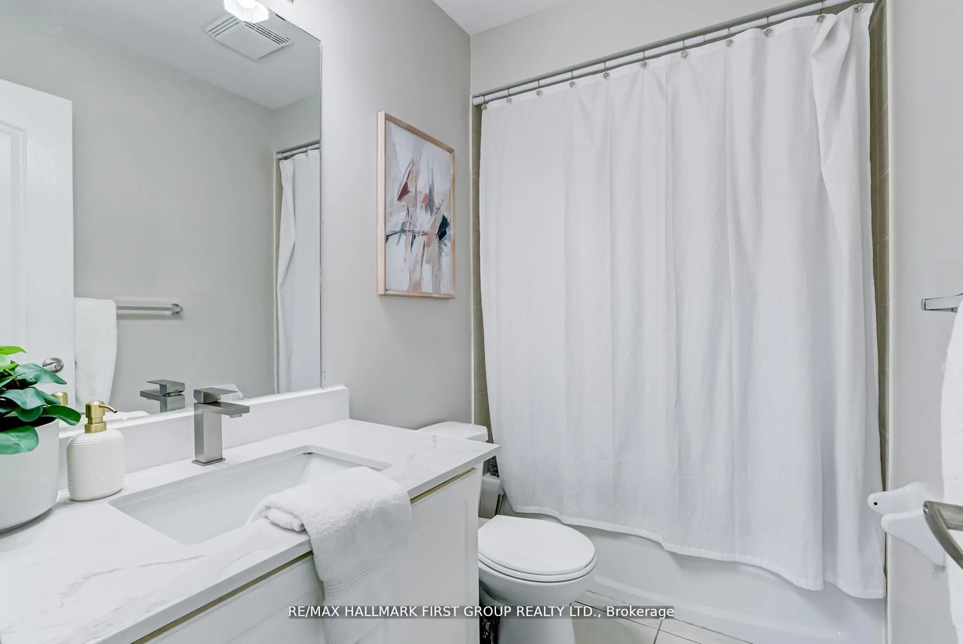 Photo 25 of 35 Elliottglen Drive, Ajax, Northeast Ajax — HOMEH