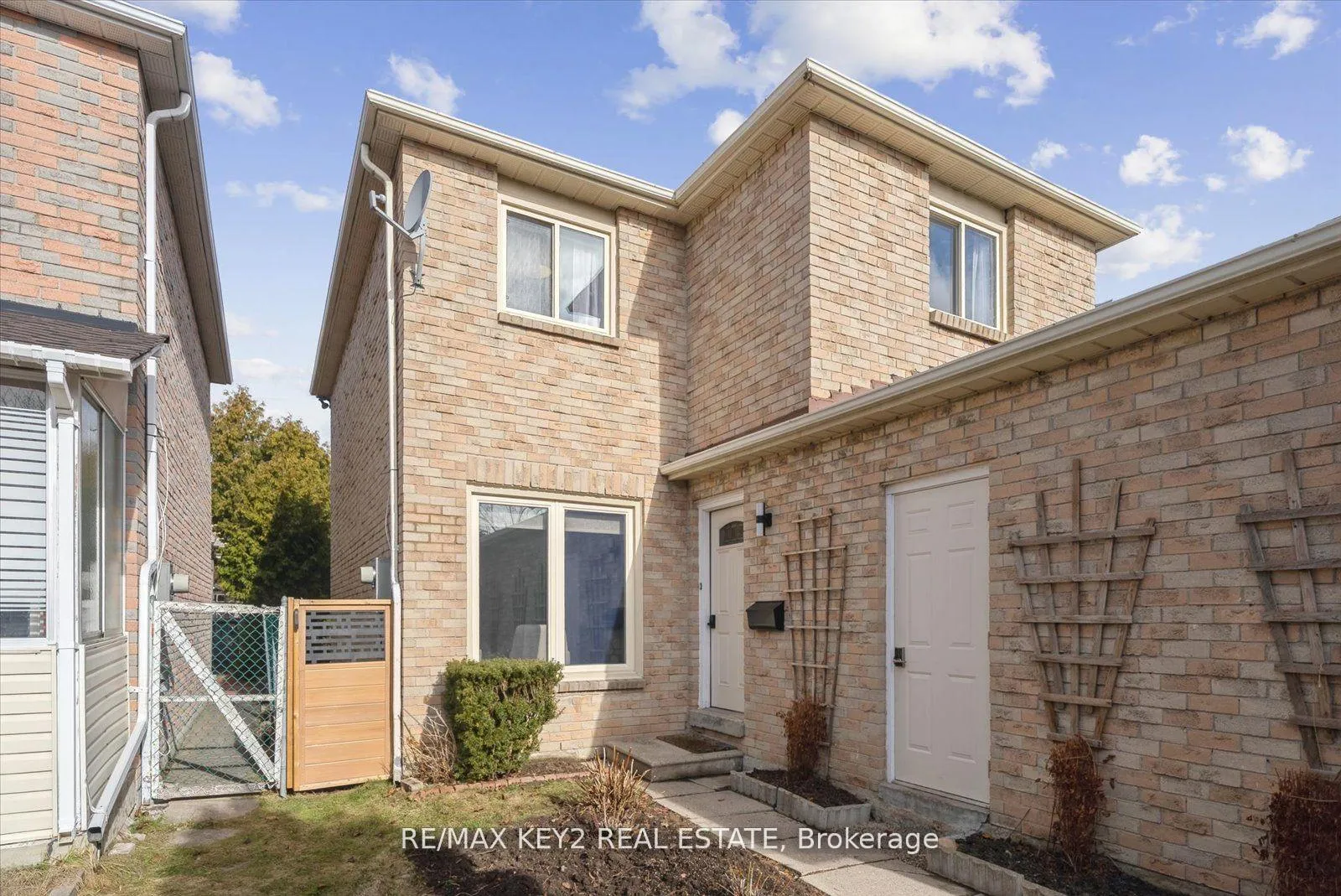 Photo 2 of 54 Silbury Drive, Scarborough, Agincourt North — HOMEH