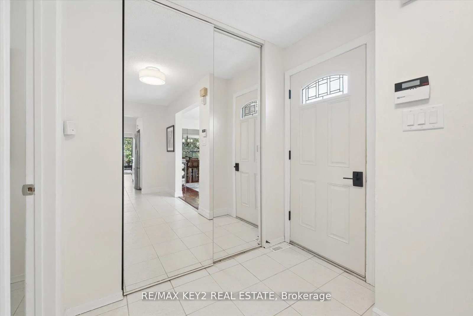 Photo 3 of 54 Silbury Drive, Scarborough, Agincourt North — HOMEH