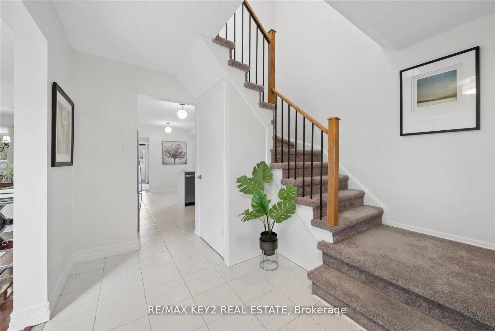 Photo 5 of 54 Silbury Drive, Scarborough, Agincourt North — HOMEH