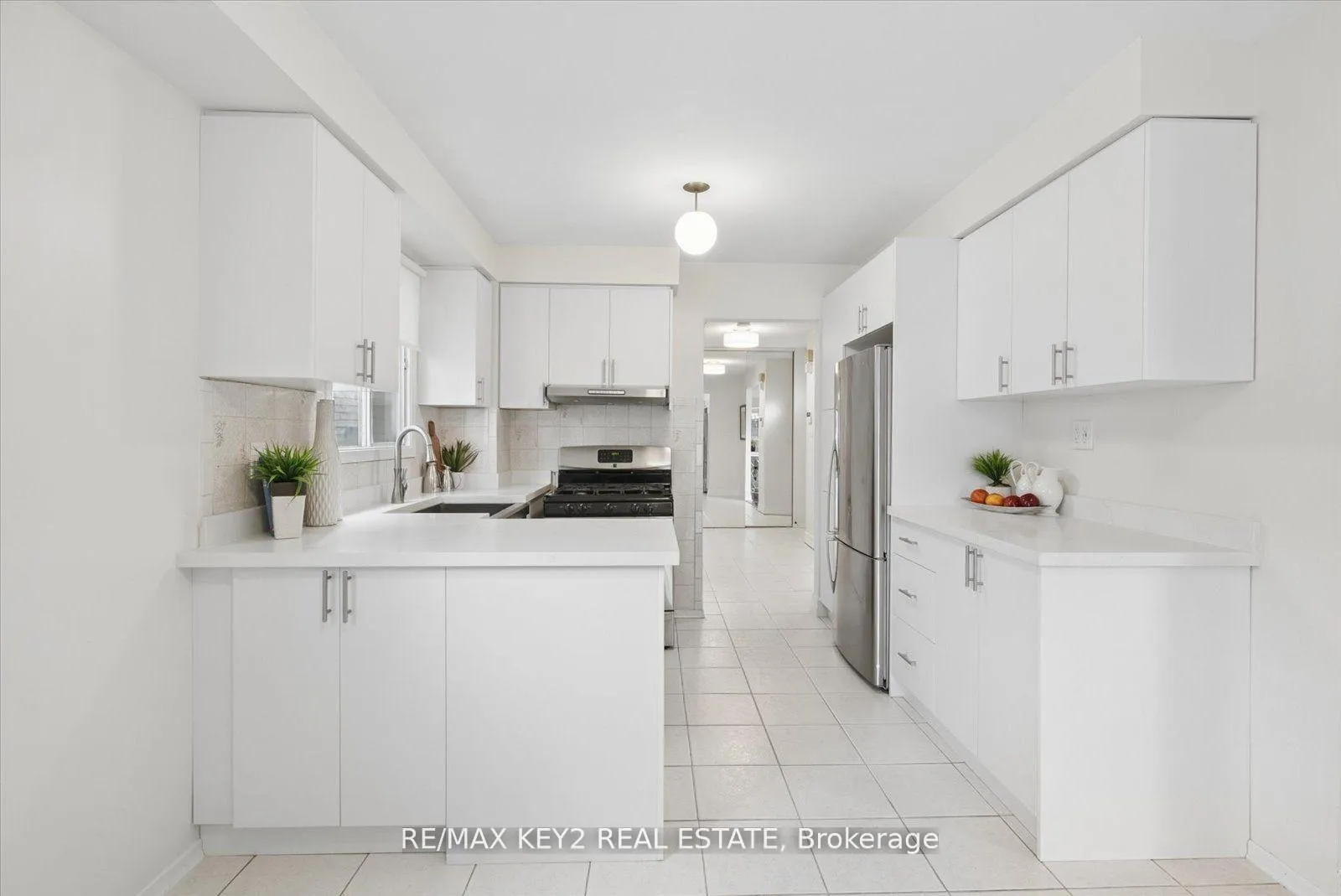 Photo 12 of 54 Silbury Drive, Scarborough, Agincourt North — HOMEH