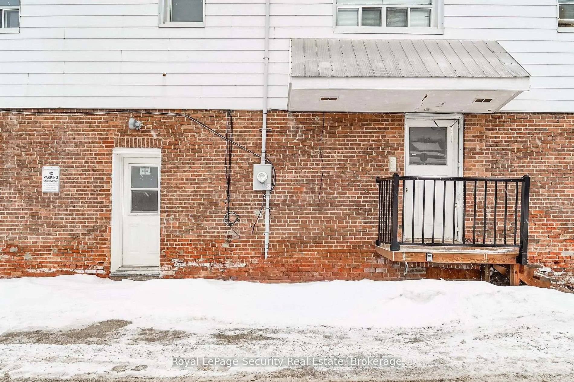 Photo 8 of 272 Main Street, King, Schomberg — HOMEH
