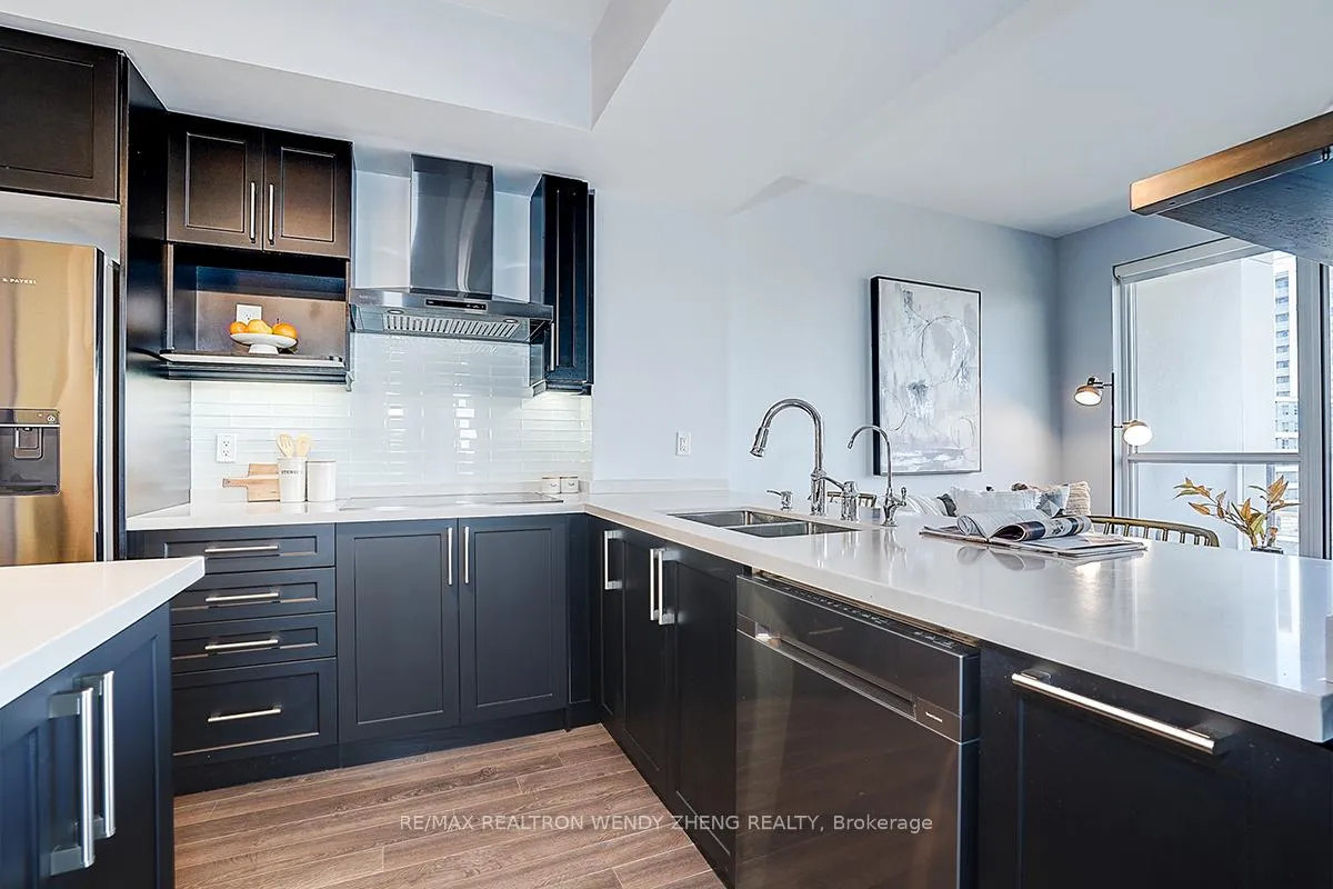 Photo 9 of Unit 808, 38 Cedarland Drive, Markham, Unionville — HOMEH