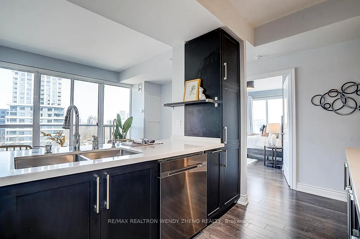 Photo 12 of Unit 808, 38 Cedarland Drive, Markham, Unionville — HOMEH