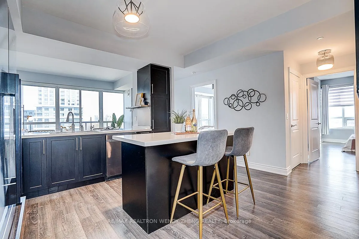 Photo 13 of Unit 808, 38 Cedarland Drive, Markham, Unionville — HOMEH