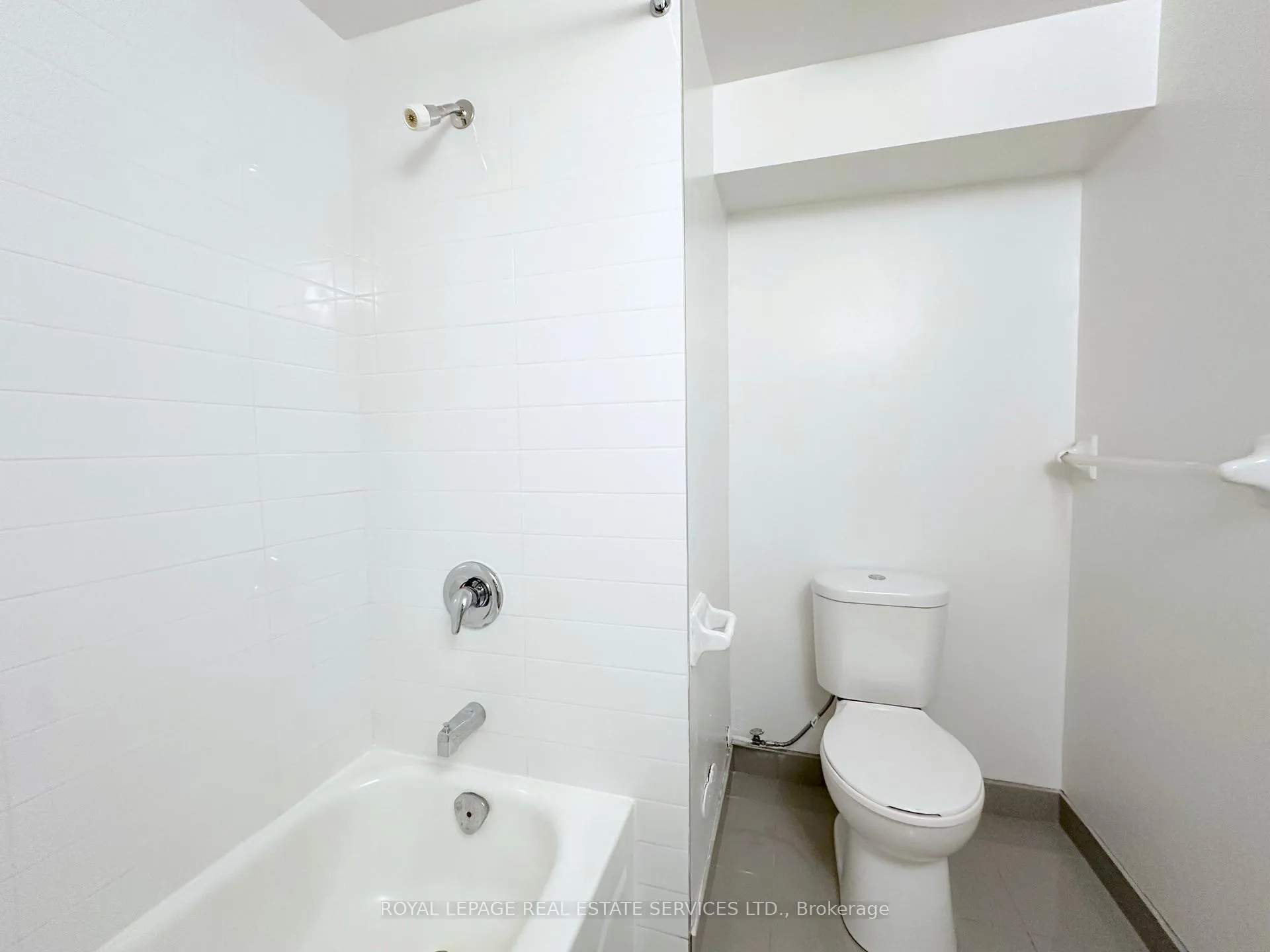 Photo 8 of Unit 103, 32 Carluke Crescent, North York, St. Andrew-Windfields — HOMEH