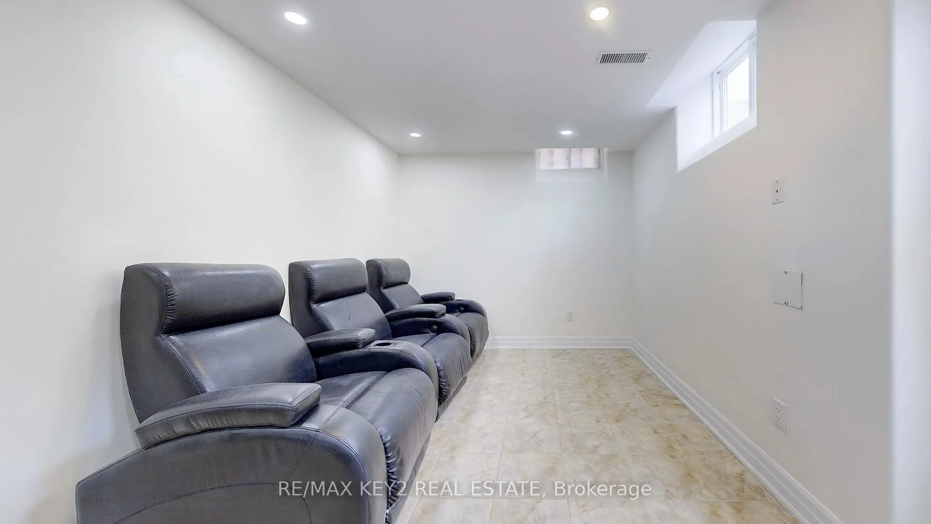 Photo 13 of Unit BSMT, 54 Oakford Drive, Markham, Cachet — HOMEH