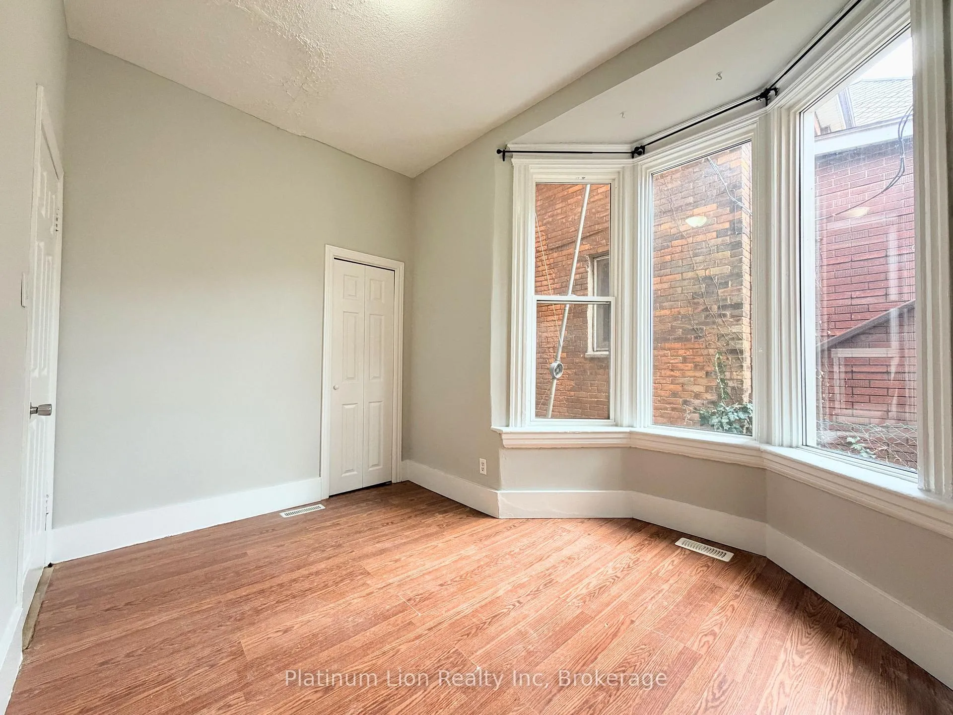 Photo 11 of Unit 1, 92 Grant Avenue, Hamilton, Stinson — HOMEH