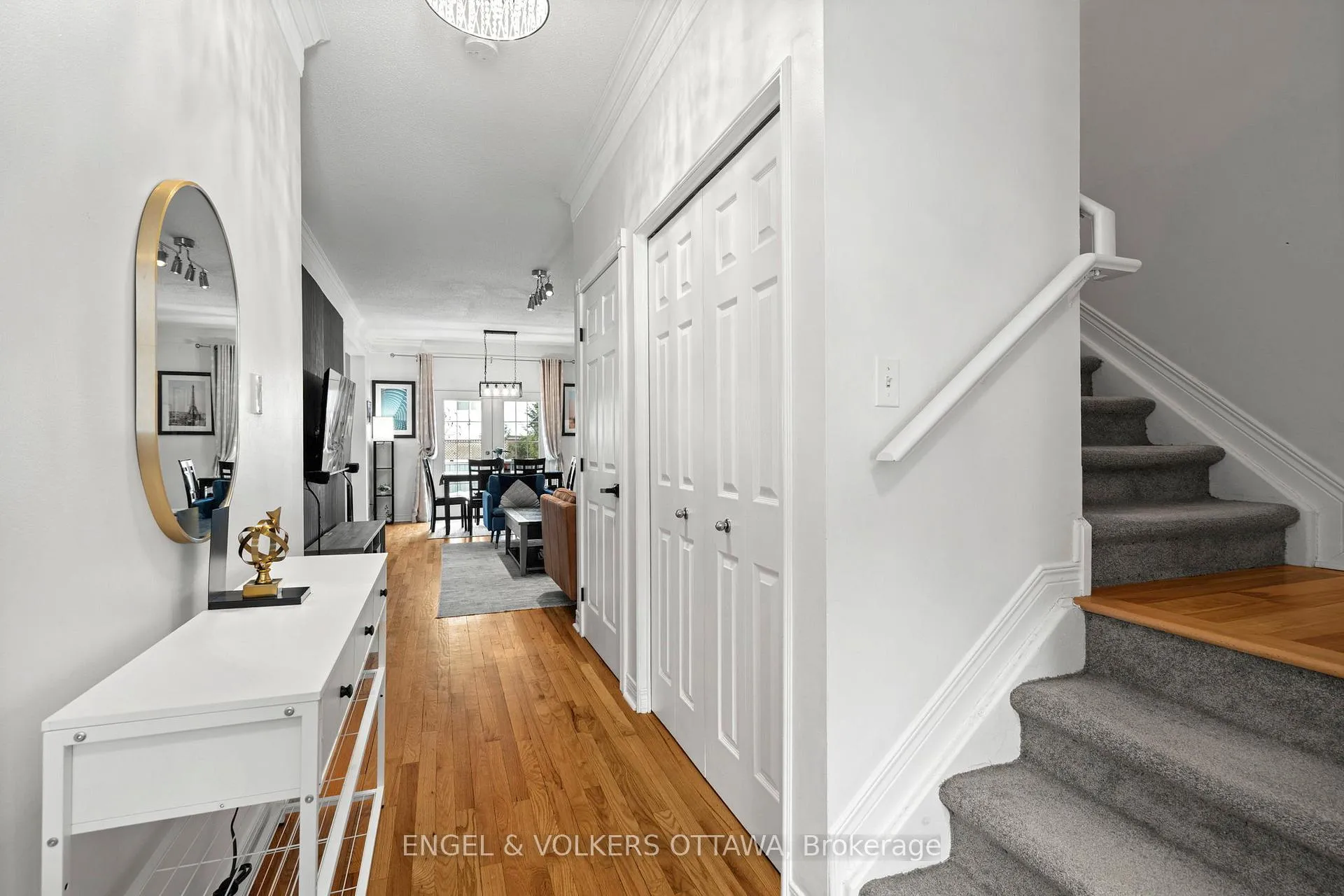 Photo 4 of 37 Laumann Court, Ottawa, Stittsville (Central) — HOMEH