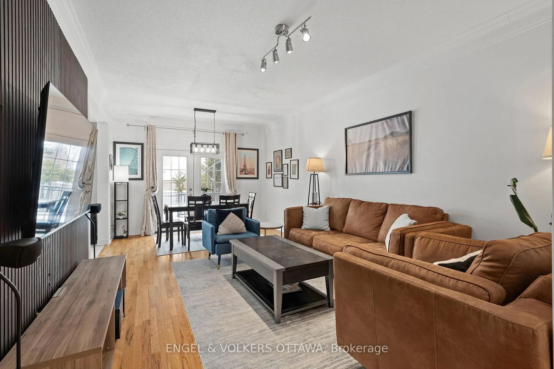 Photo 5 of 37 Laumann Court, Ottawa, Stittsville (Central) — HOMEH