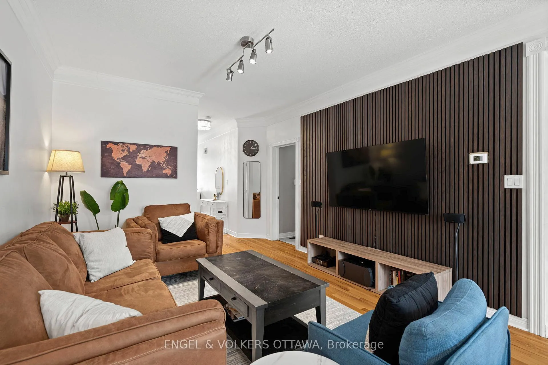 Photo 8 of 37 Laumann Court, Ottawa, Stittsville (Central) — HOMEH