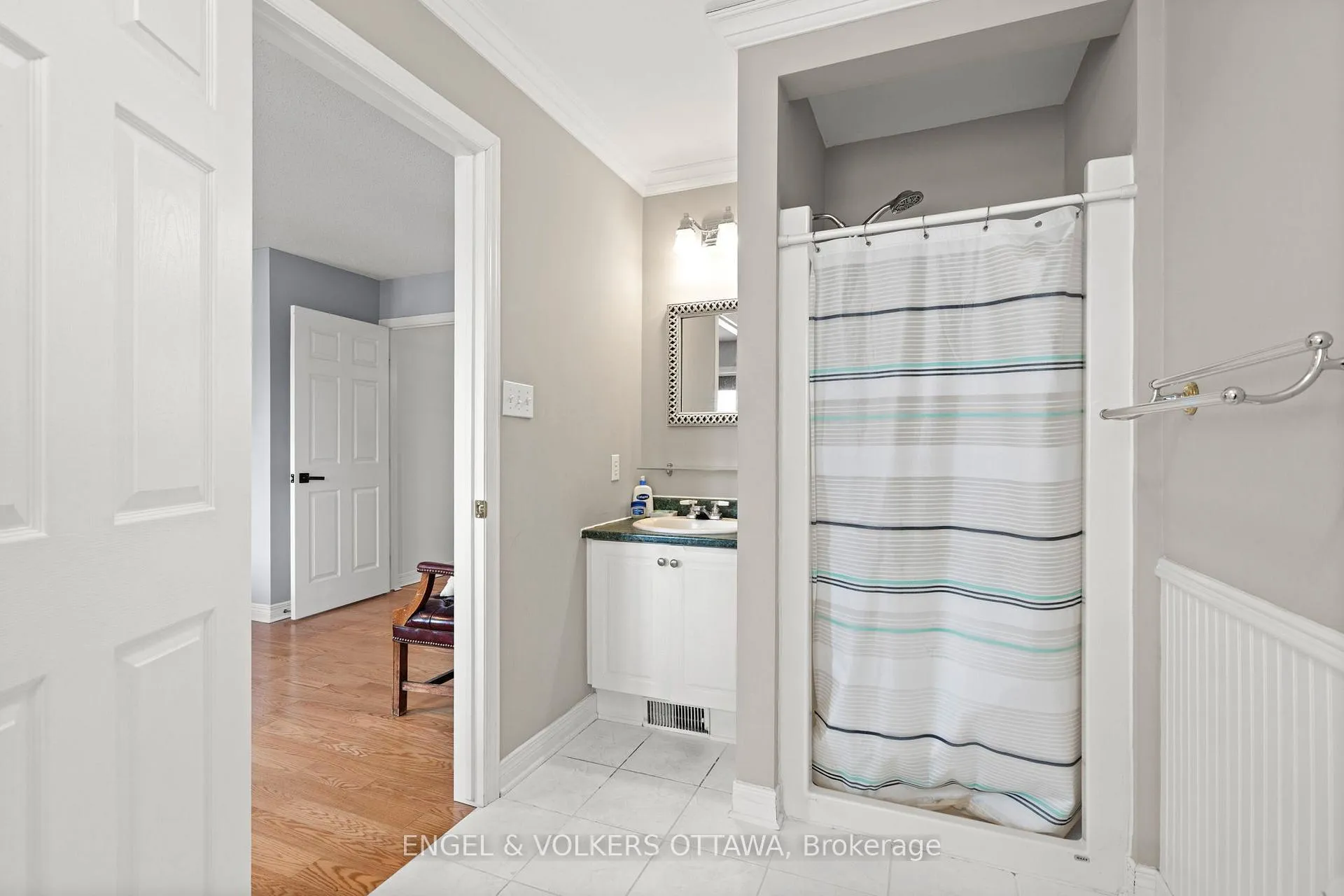 Photo 22 of 37 Laumann Court, Ottawa, Stittsville (Central) — HOMEH