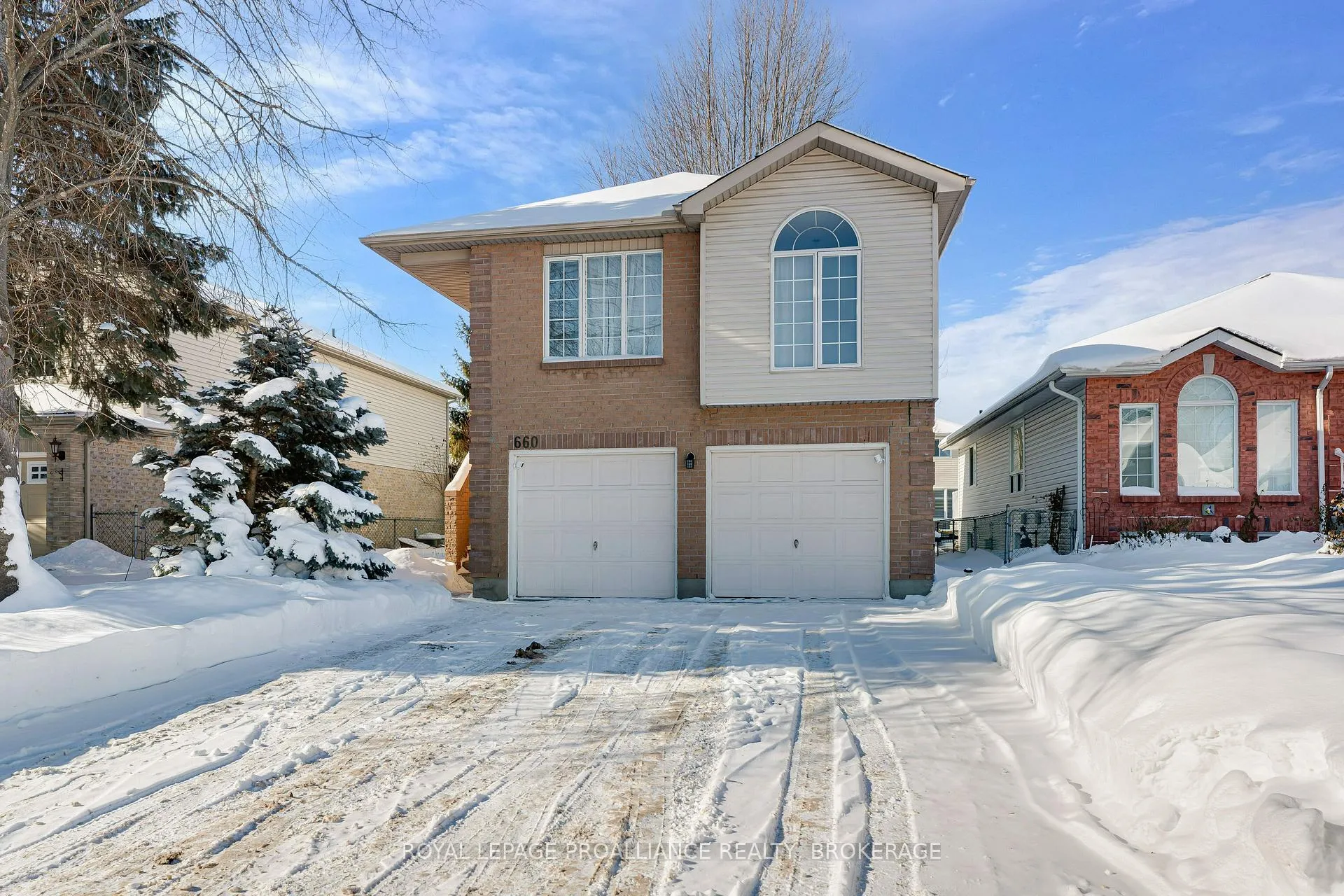Photo 2 of 660 Roosevelt Drive, Kingston, City Southwest — HOMEH