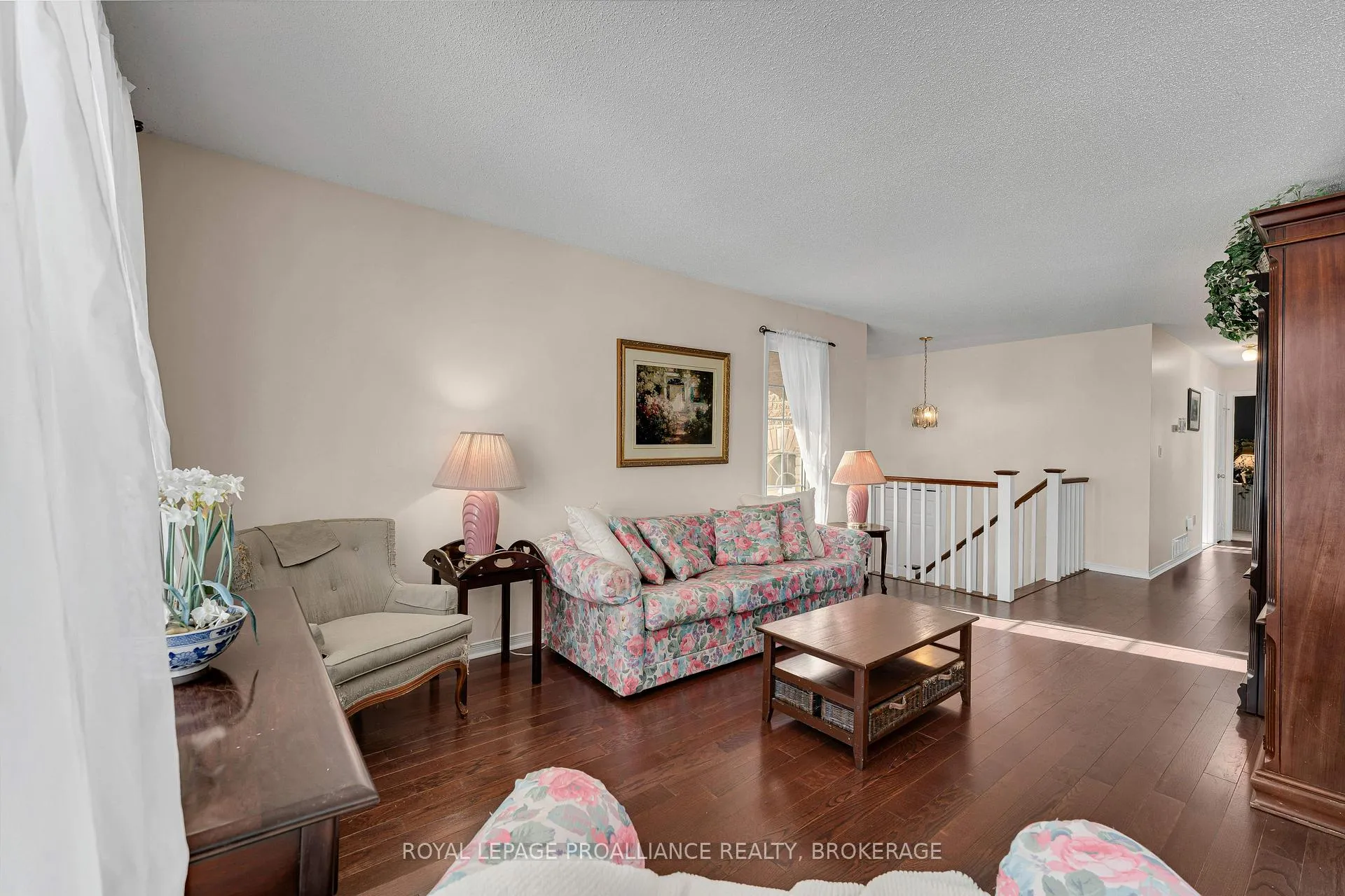 Photo 8 of 660 Roosevelt Drive, Kingston, City Southwest — HOMEH