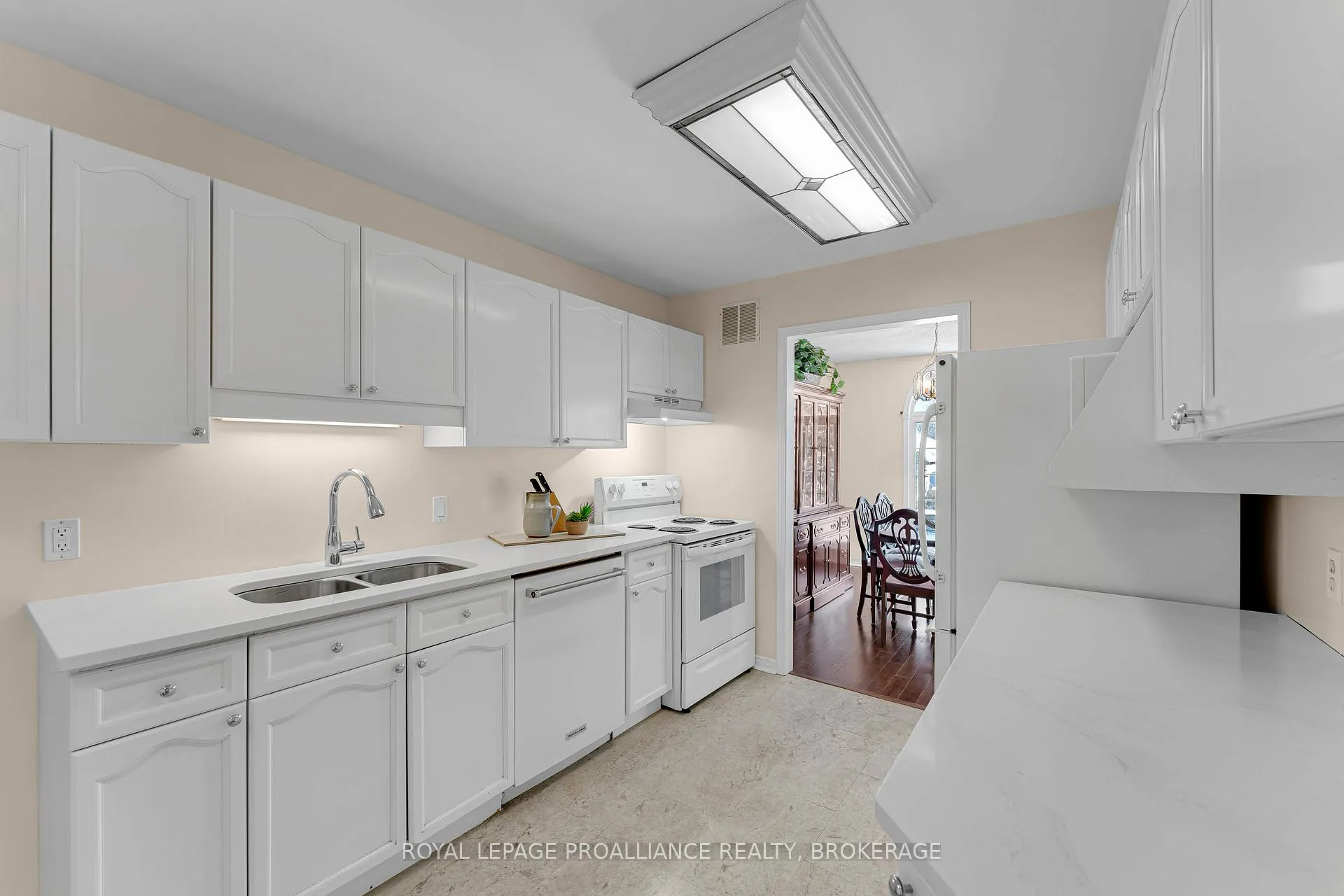 Photo 13 of 660 Roosevelt Drive, Kingston, City Southwest — HOMEH