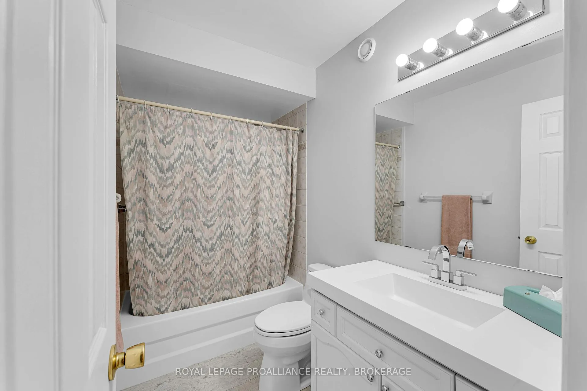 Photo 28 of 660 Roosevelt Drive, Kingston, City Southwest — HOMEH