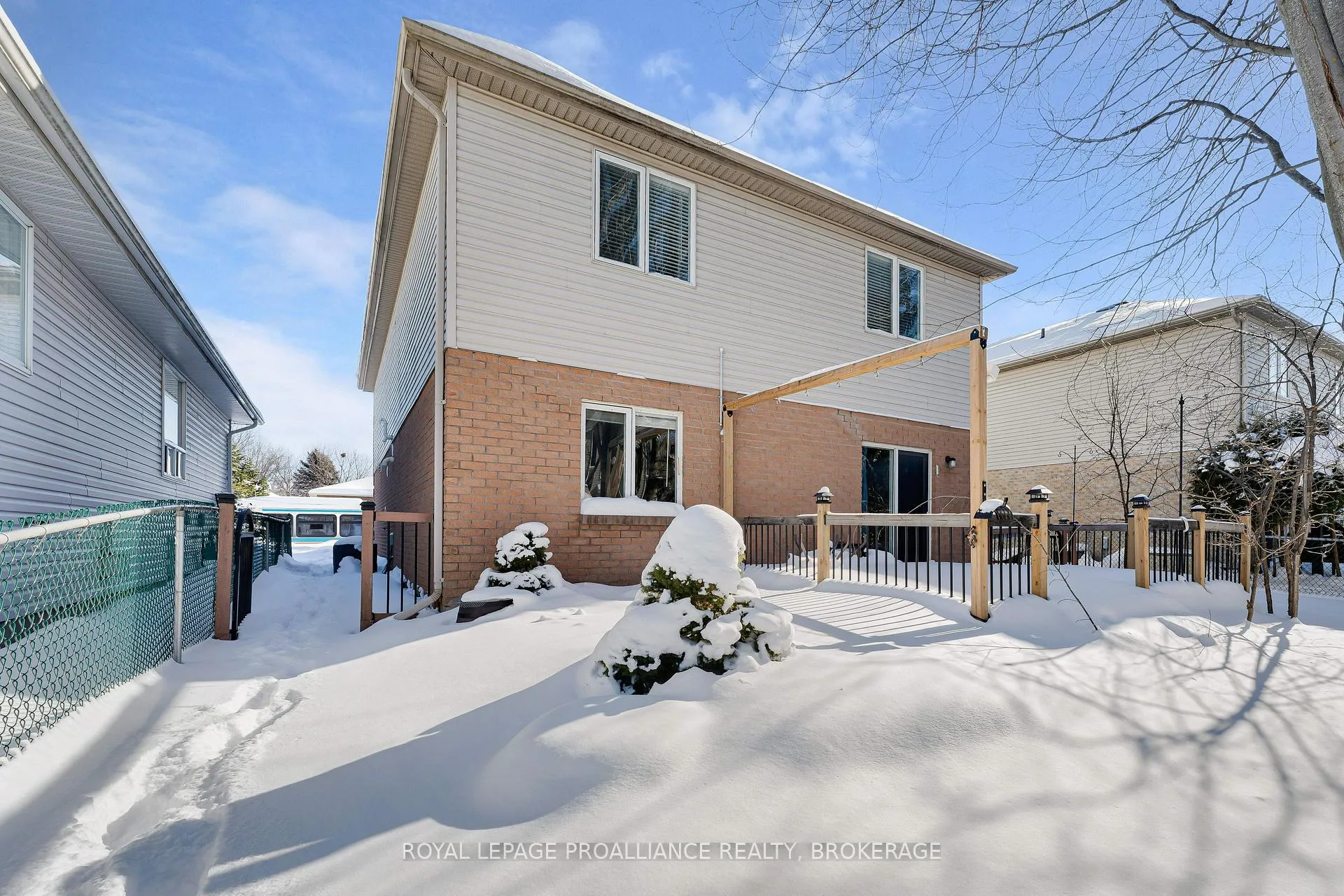 Photo 35 of 660 Roosevelt Drive, Kingston, City Southwest — HOMEH