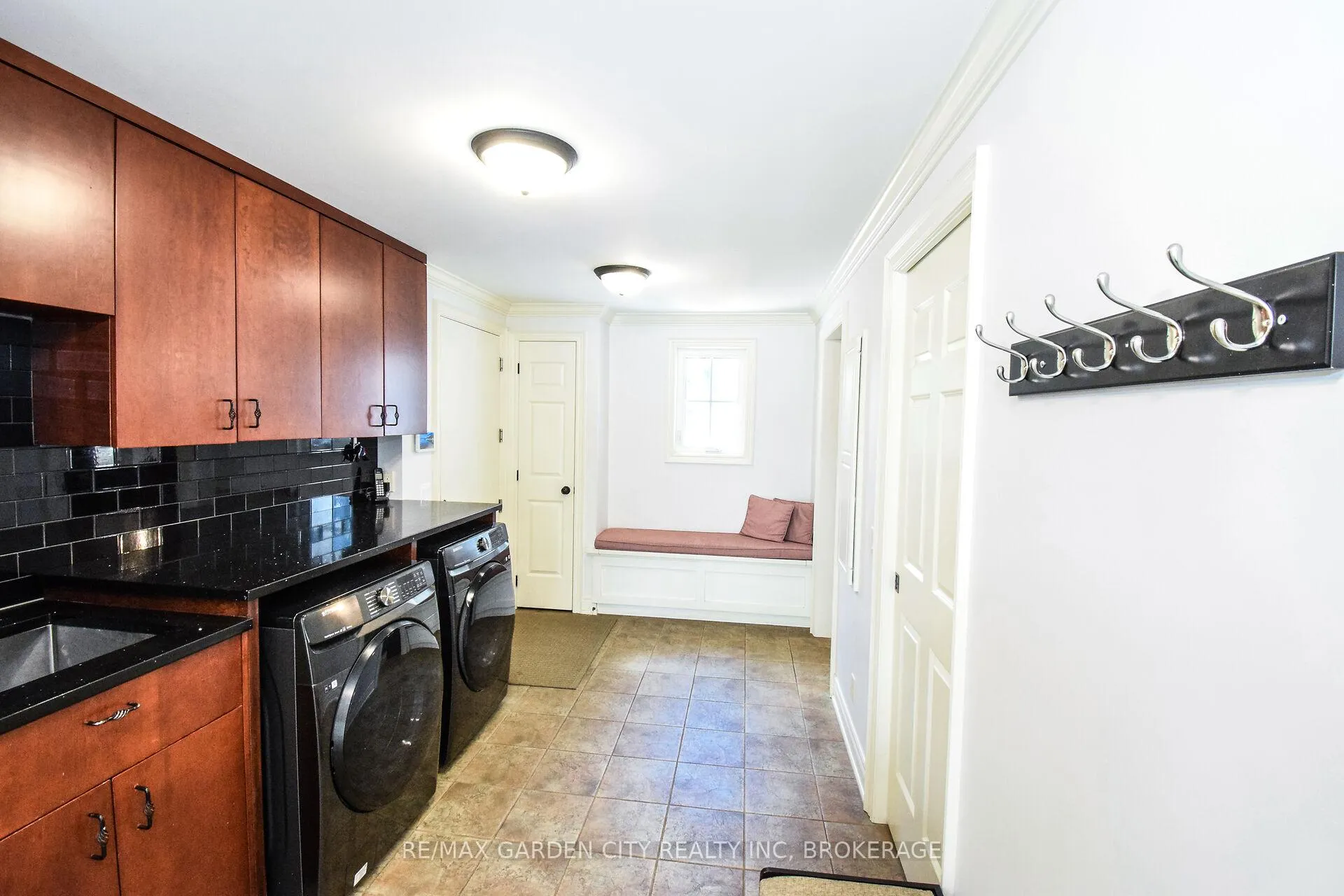 Photo 18 of 273 Canboro Road, Pelham, Fonthill — HOMEH