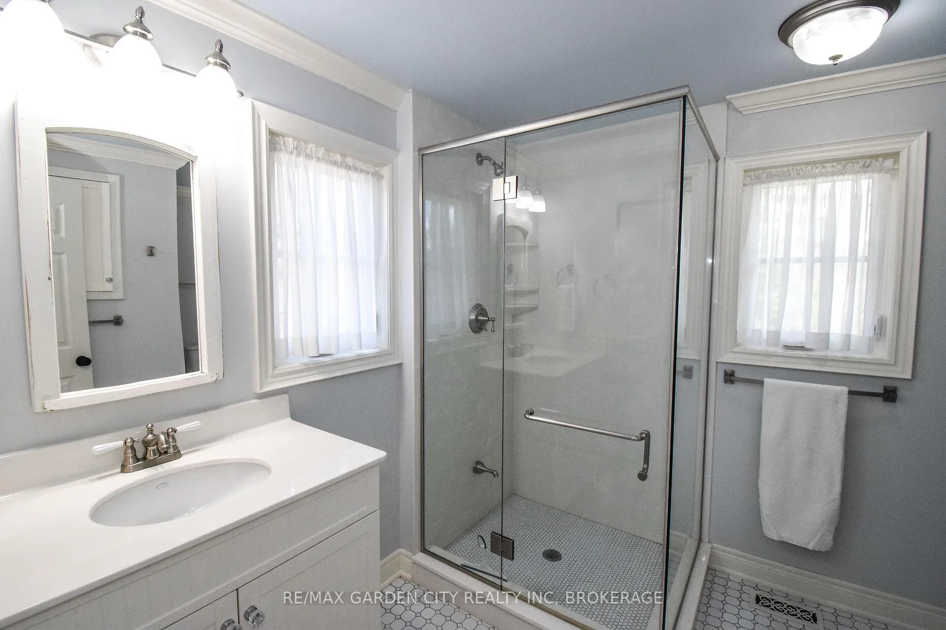 Photo 25 of 273 Canboro Road, Pelham, Fonthill — HOMEH